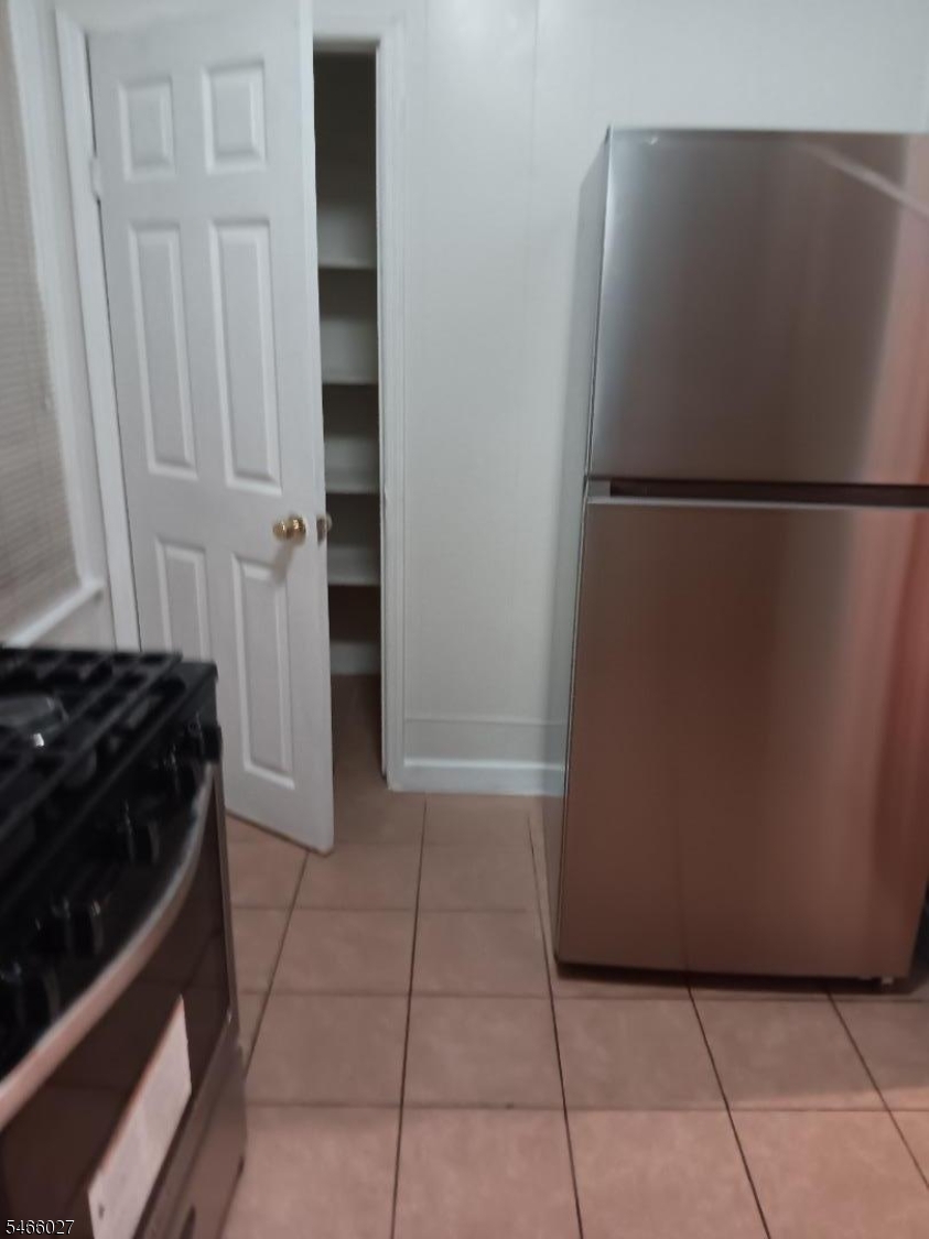 952 Chancellor Avenue Irvington NJ 07111