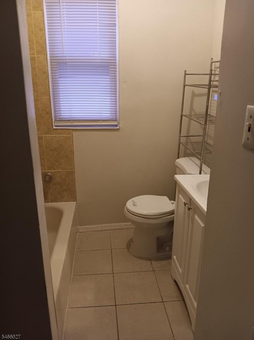 952 Chancellor Avenue Irvington NJ 07111