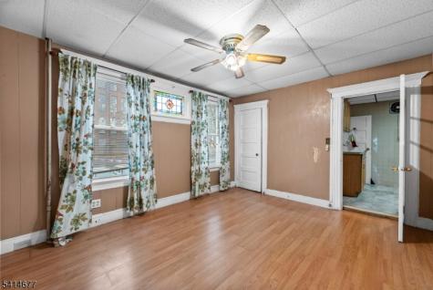 85 Kearney Street Paterson NJ 07522