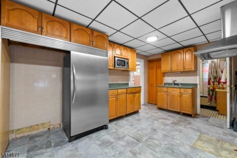 85 Kearney Street Paterson NJ 07522