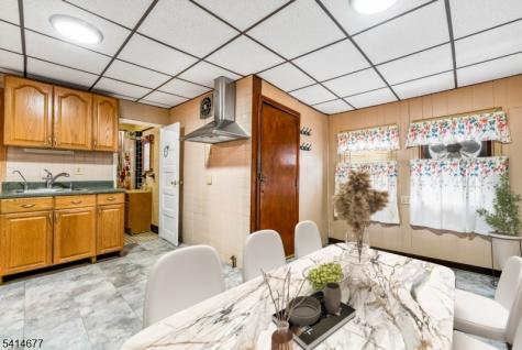 85 Kearney Street Paterson NJ 07522