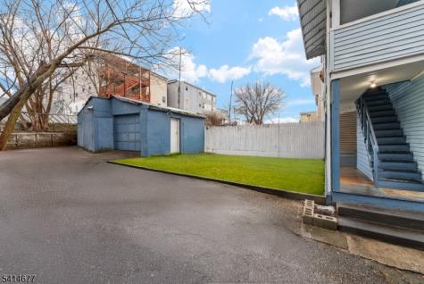 85 Kearney Street Paterson NJ 07522