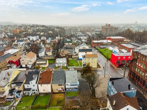 85 Kearney Street Paterson NJ 07522