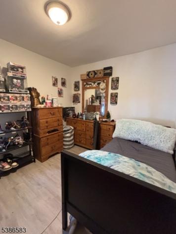 10 S 17th Street East Orange NJ 07018