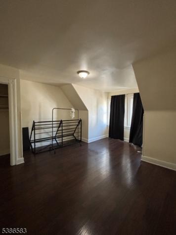 10 S 17th Street East Orange NJ 07018