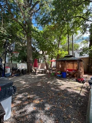 10 S 17th Street East Orange NJ 07018