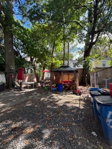 10 S 17th Street East Orange NJ 07018