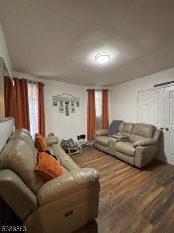 10 S 17th Street East Orange NJ 07018