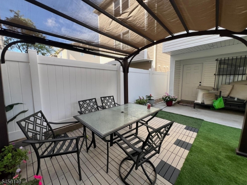 208 Atlantic Street Elizabeth NJ 07206