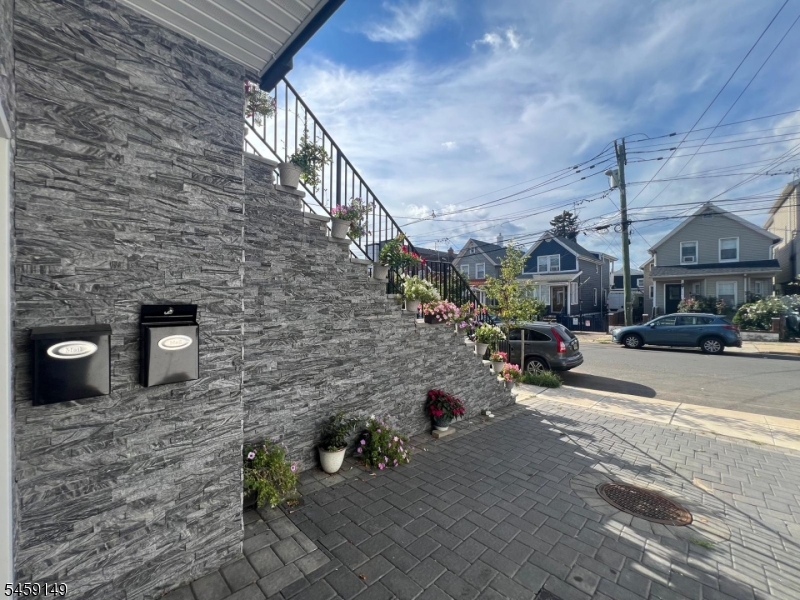 208 Atlantic Street Elizabeth NJ 07206