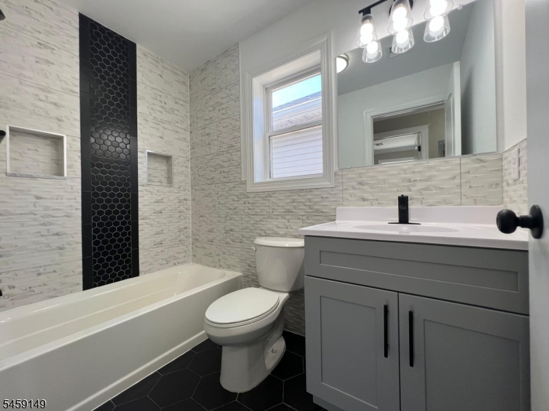 208 Atlantic Street Elizabeth NJ 07206