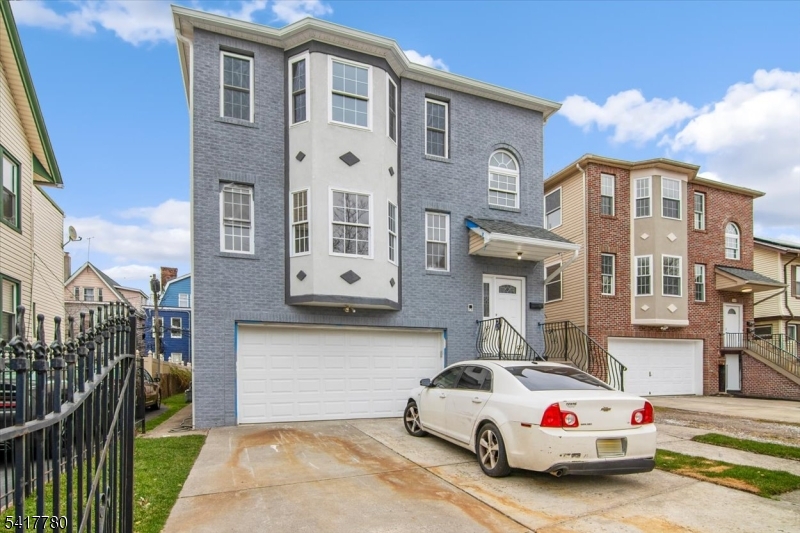 150 N Munn Avenue East Orange NJ 07017