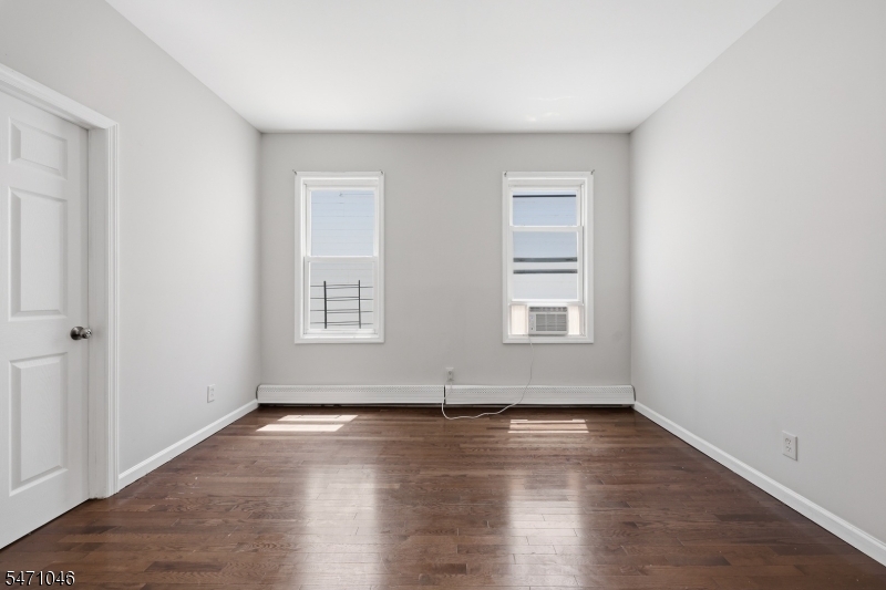 191 21ST Street Irvington NJ 07111