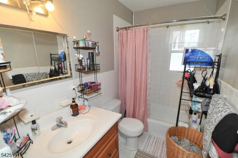 300 Kennedy Drive Linden NJ 07036