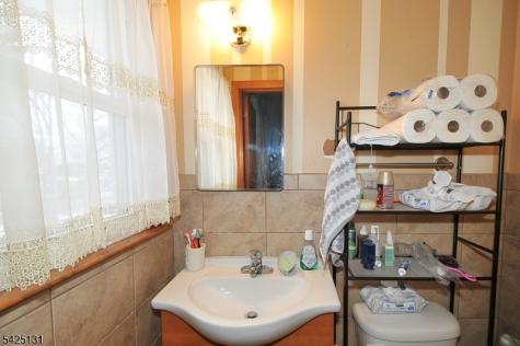 300 Kennedy Drive Linden NJ 07036