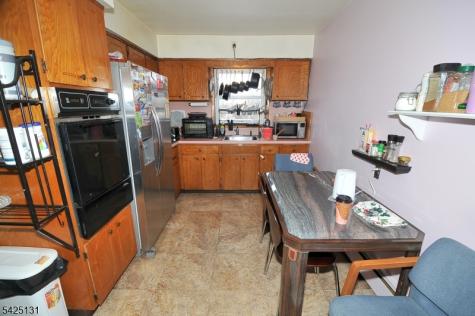 300 Kennedy Drive Linden NJ 07036