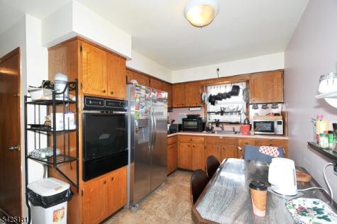 300 Kennedy Drive Linden NJ 07036