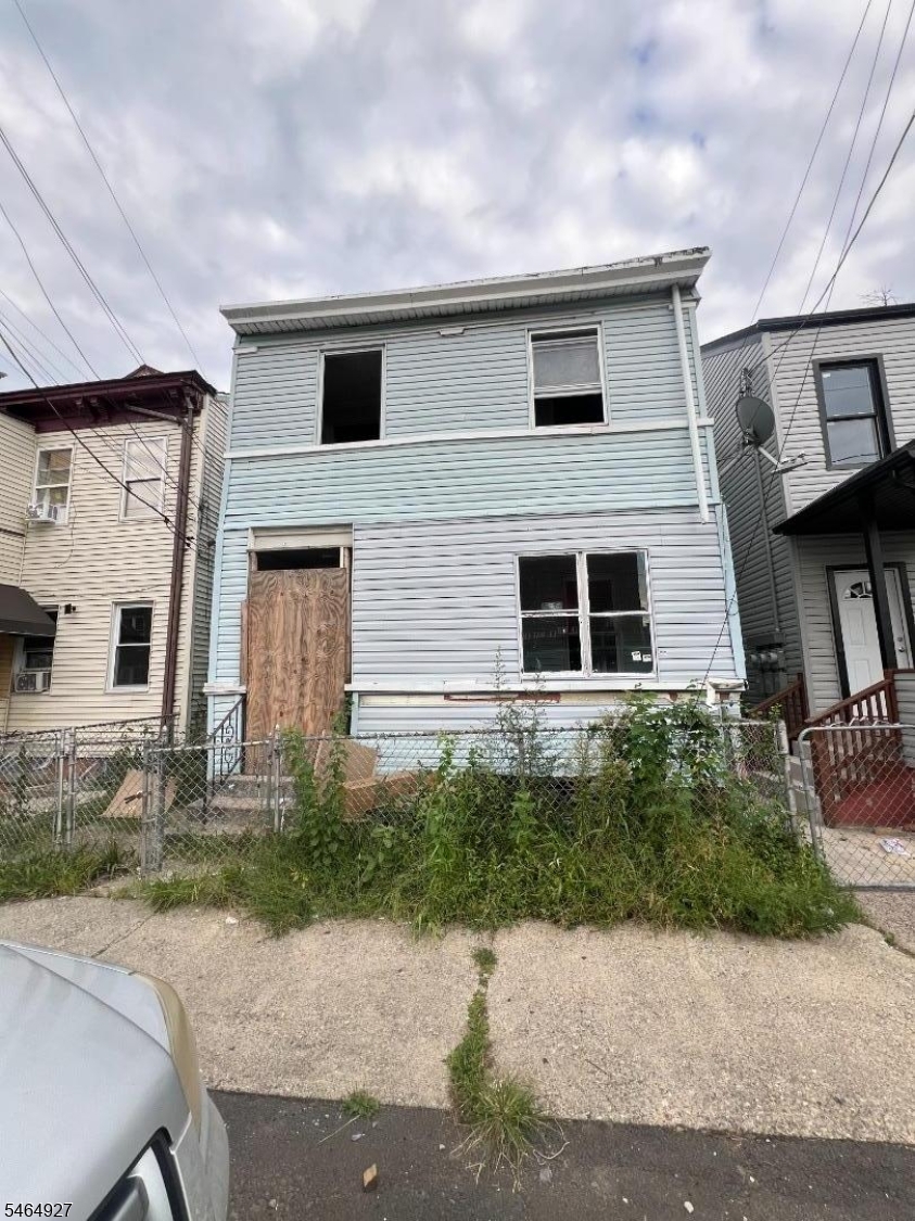 15 Southard Street Paterson NJ 07501