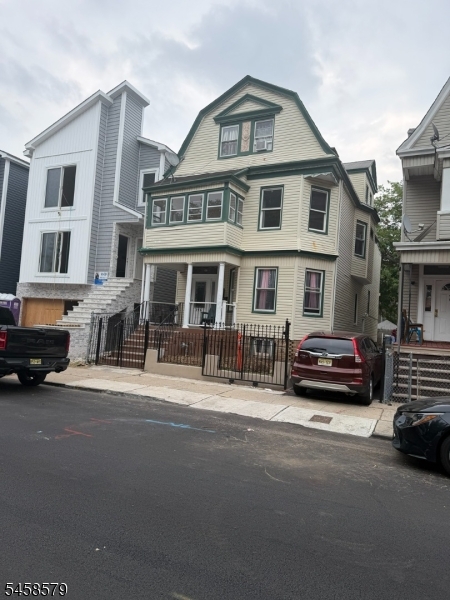 196 Amherst Street East Orange NJ 07018