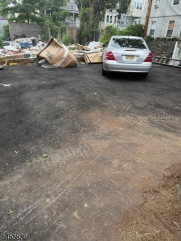 196 Amherst Street East Orange NJ 07018