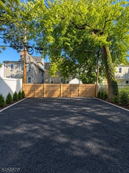 196 Amherst Street East Orange NJ 07018