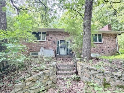 19 Quenby Mountain Road Liberty NJ 07838