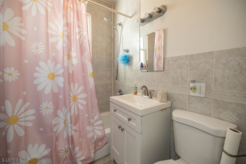 254 Conklin Avenue Hillside NJ 07205