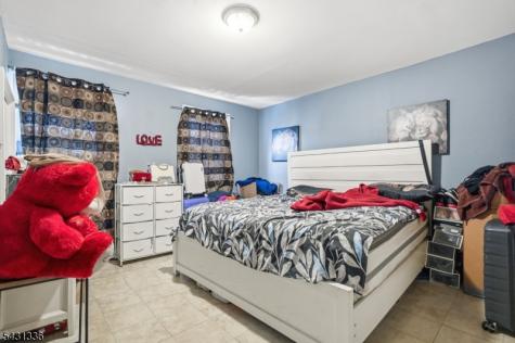 75 Geneva Street Elizabeth NJ 07206