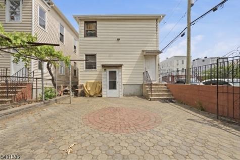 75 Geneva Street Elizabeth NJ 07206