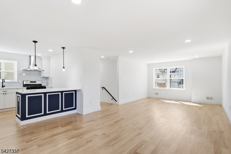 307 Chilton Street Elizabeth NJ 07208