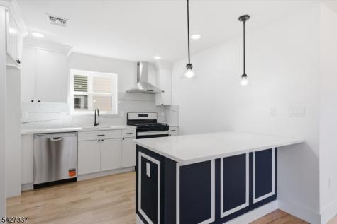 307 Chilton Street Elizabeth NJ 07208