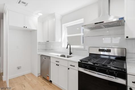 307 Chilton Street Elizabeth NJ 07208