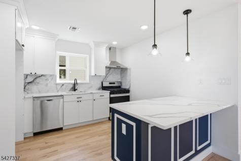 307 Chilton Street Elizabeth NJ 07208