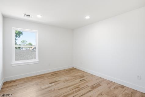 307 Chilton Street Elizabeth NJ 07208