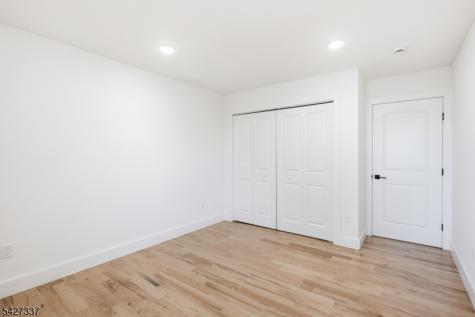 307 Chilton Street Elizabeth NJ 07208