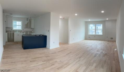 307 Chilton Street Elizabeth NJ 07208