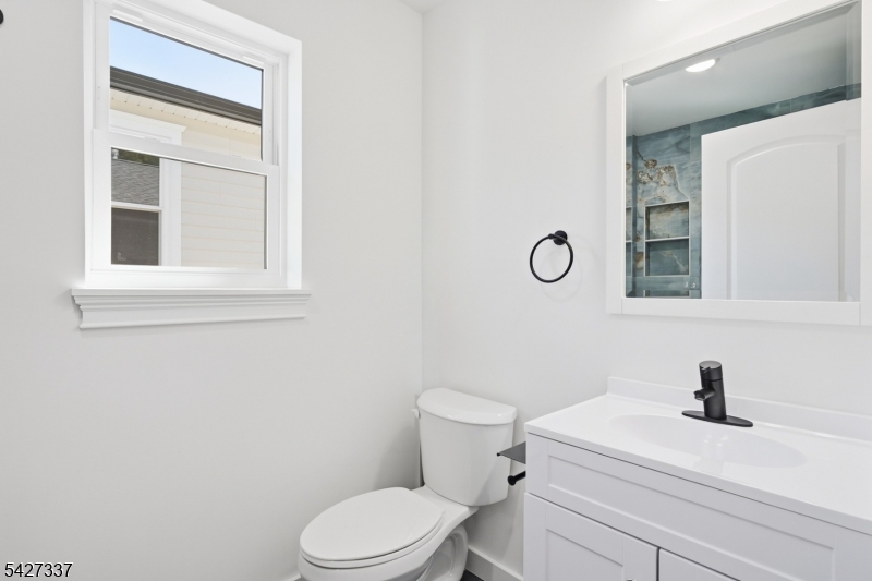 307 Chilton Street Elizabeth NJ 07208