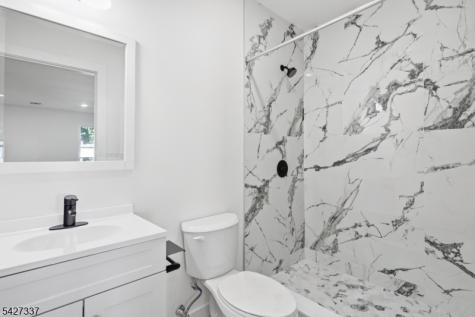 307 Chilton Street Elizabeth NJ 07208