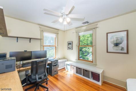 530 Up Mountain Avenue Montclair NJ 07006