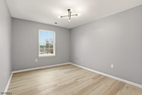215 Hillside Avenue Newark NJ 07108