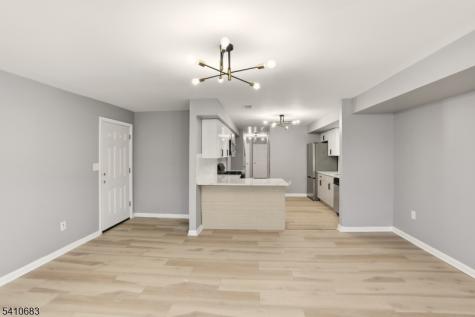 215 Hillside Avenue Newark NJ 07108