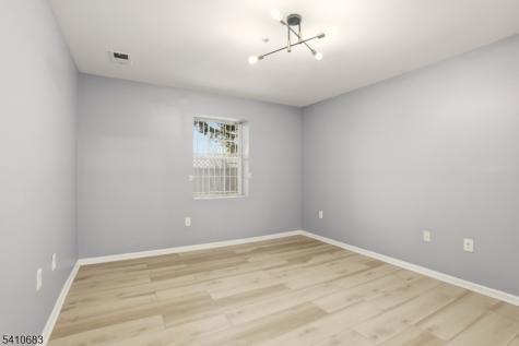 215 Hillside Avenue Newark NJ 07108