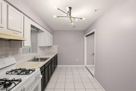 215 Hillside Avenue Newark NJ 07108
