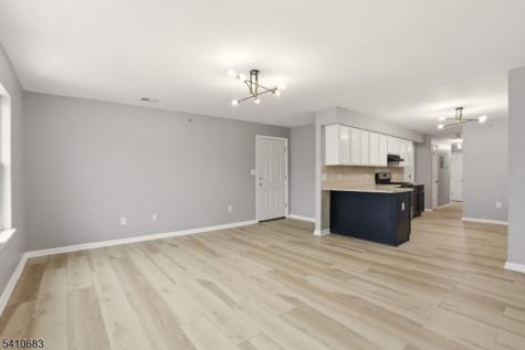 215 Hillside Avenue Newark NJ 07108