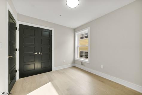 444 3RD Avenue Elizabeth NJ 07206