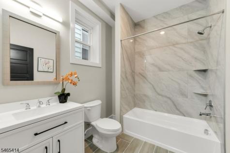 444 3RD Avenue Elizabeth NJ 07206