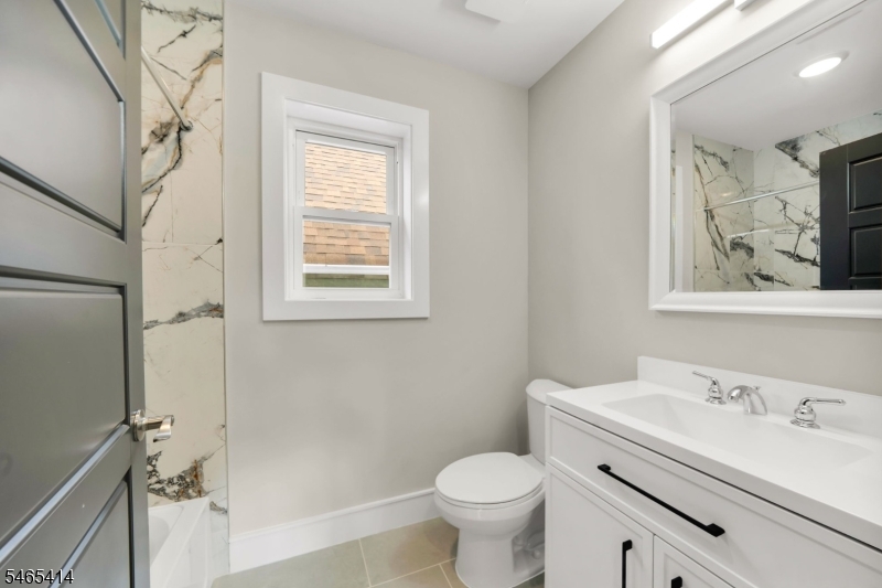 444 3RD Avenue Elizabeth NJ 07206
