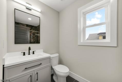 444 3RD Avenue Elizabeth NJ 07206