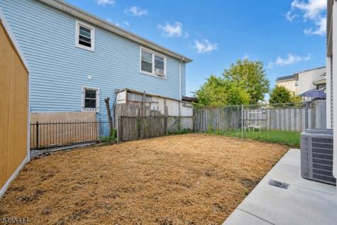 444 3RD Avenue Elizabeth NJ 07206