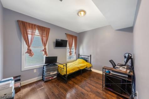 77 S 16th Street East Orange NJ 07018